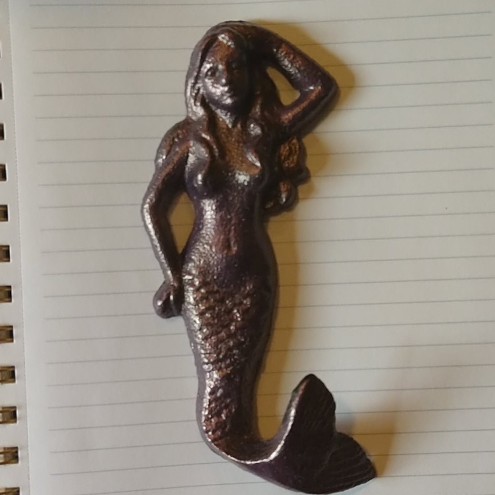 Gorgeous purple/gold Mermaid Hook